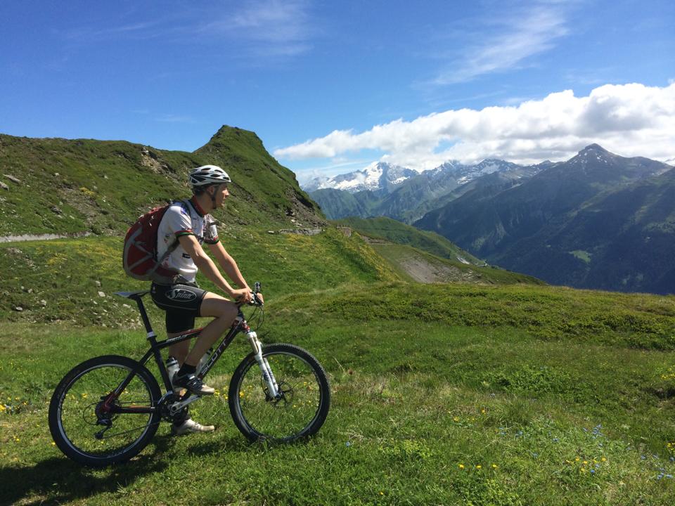 På hardtail i Alpene