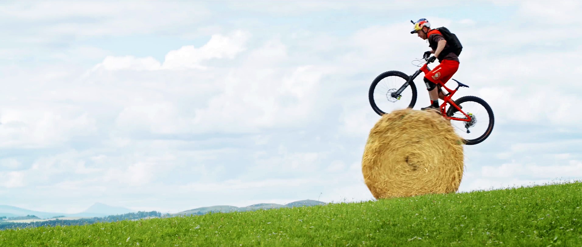 Danny MacAskill – Wee Day Out